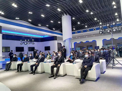 煙臺高新區(qū)2021年重點產(chǎn)業(yè)項目集中簽約暨企業(yè)孵化新篇章